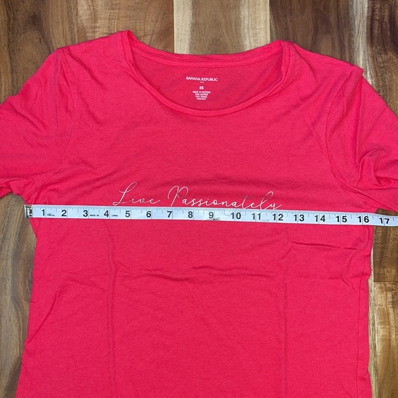 Banana Republic Pinky/Red Tee - Picture 6 of 6
